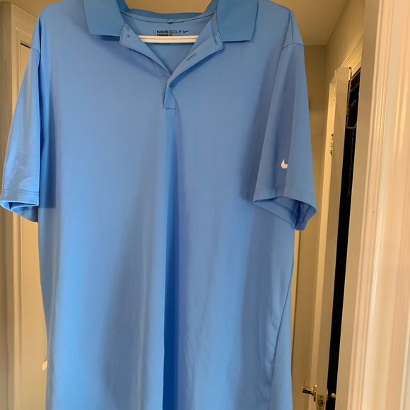 Nike golf shirts, dry fit materials, very comfortable, great for summer - Picture 3 of 5